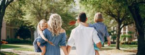 Moglie alleva i figli, accudisce il suocero e rinuncia al lavoro: sì all’assegno divorzile